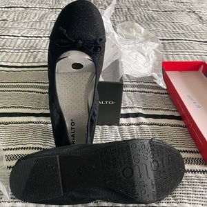 Rialto Sunnyside Ballet Flats